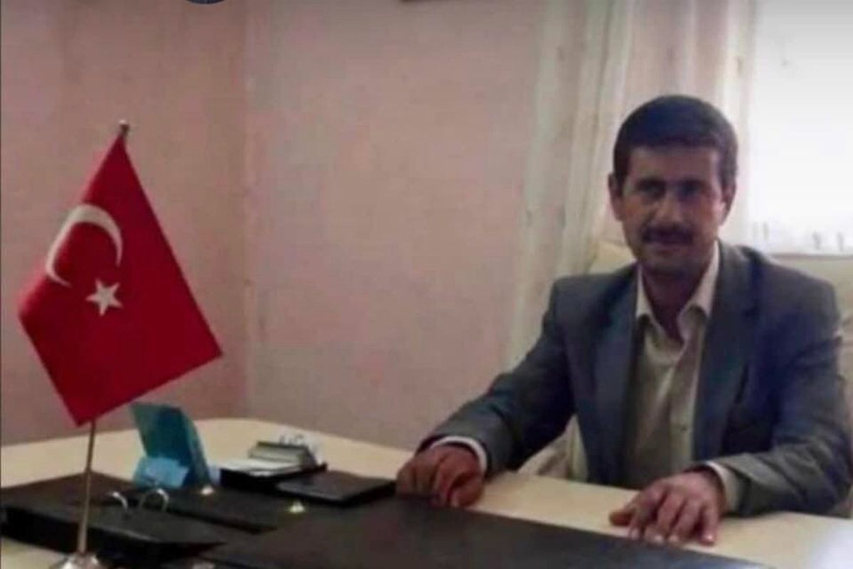 Şanlıurfa'da meydana gelen trafik kazasında yaşamını yitiren iki kişinin baba ve oğlu olduğu ortaya çıktı.