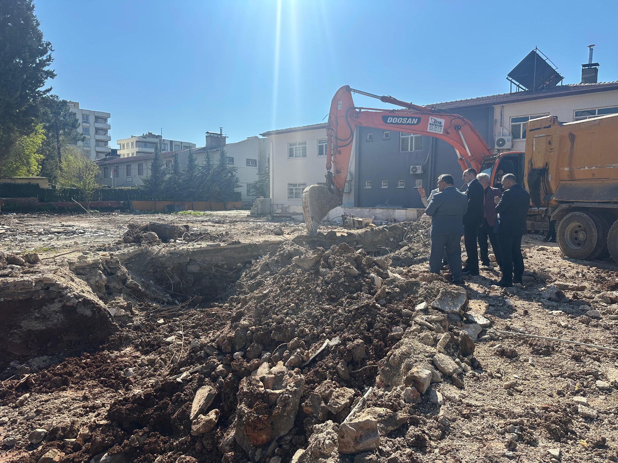 Hilvan’a Yeni Öğretmenevi: İnşaat Çalışmaları Devam Ediyor