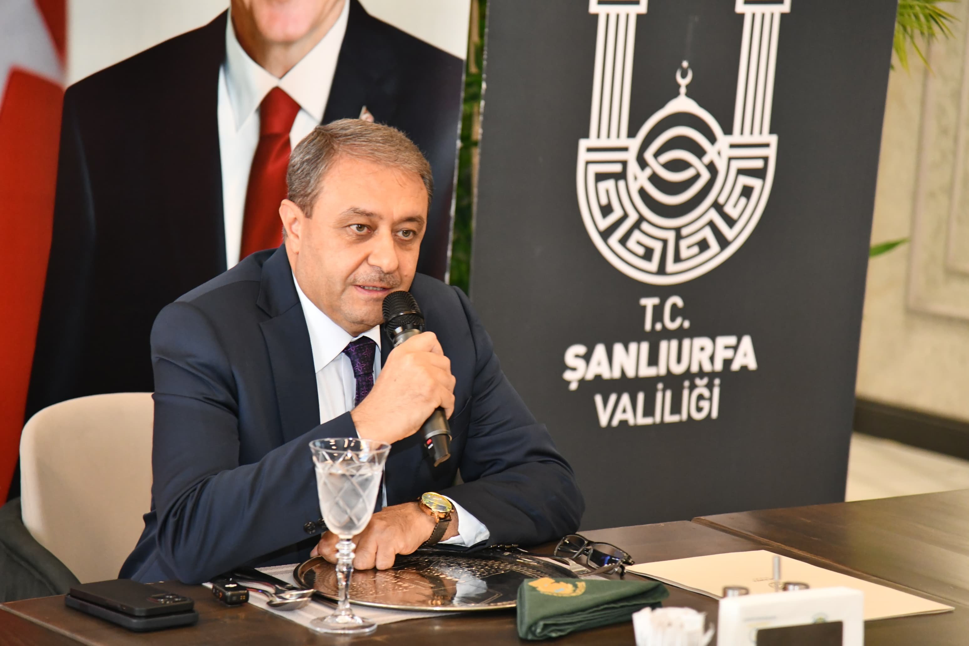 Vali Hasan Şıldak’tan Basın Mensuplarına Önemli Açıklamalar: "Şanlıurfa’nın Geleceğine Yön Veren Yatırımları Kararlılıkla Sürdürüyoruz"