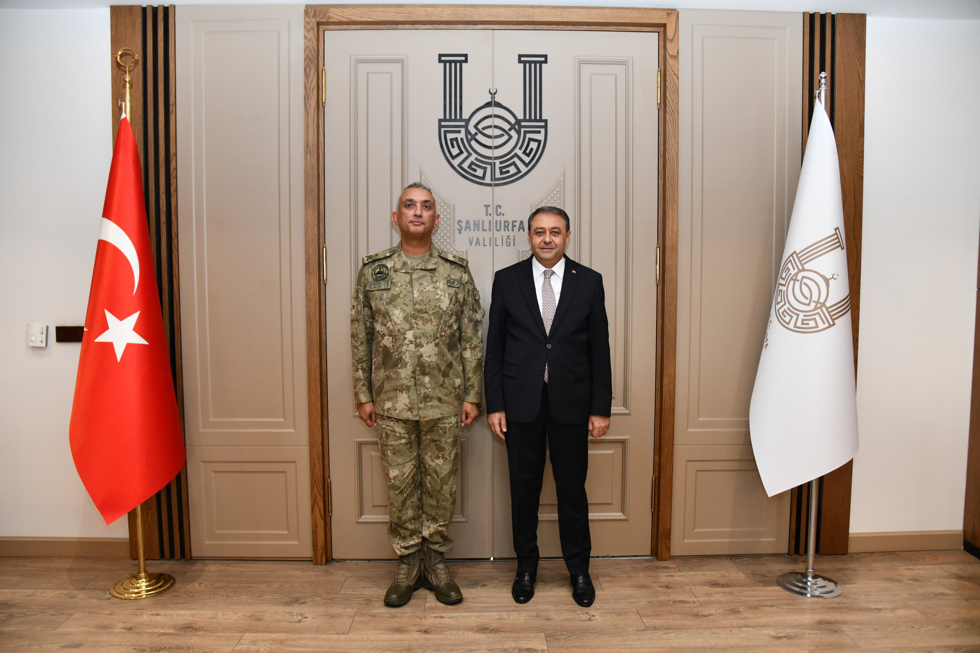 20'nci Zırhlı Tugay Komutanı Tuğgeneral Haluk Erdem’den Vali Hasan Şıldak’a Ziyaret